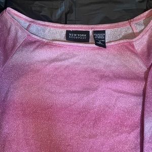 NEW YORK & COMPANY —MEDIUM— PINK METALLIC SHIMMERY SPARKLE POLYESTER NYLON SHIRT